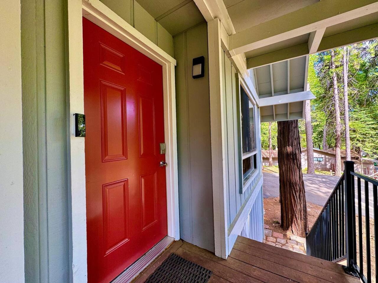 Cabin In The Trees-Game Room Pollock Pines Exterior photo